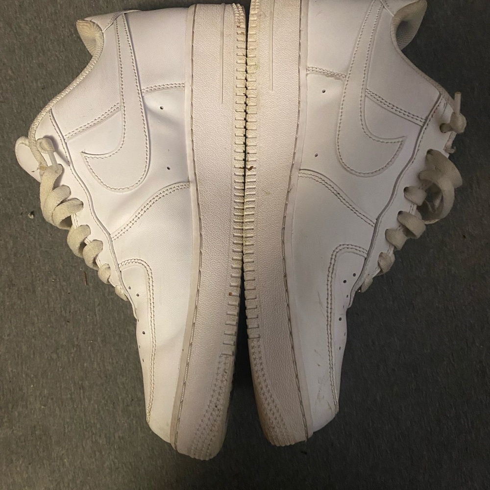 Nike Air Force 1 Low White - Picture 3 of 5